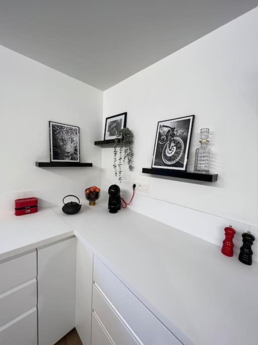 Charmant Appartement Au Look Design Mons Bagian luar foto